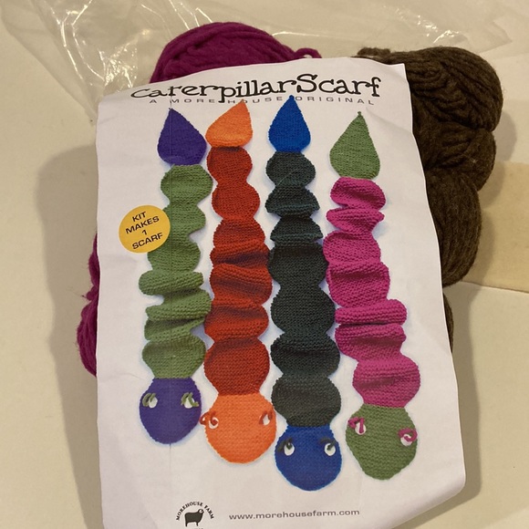 Merino Wool Yarn Kit by Morehouse Farm, Caterpillar Scarf Knit Kit - Picture 6 of 8